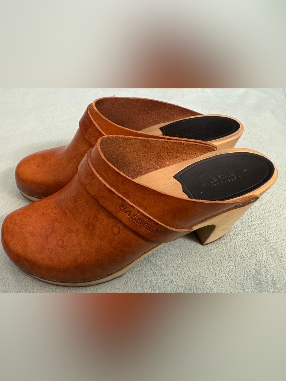 Swedish Hasbeens Rust Brown Leather Clogs with Wooden Heel size 38